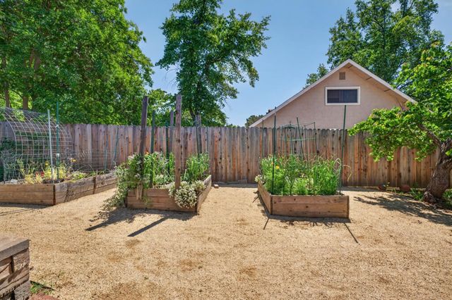 7200 Maretha St, Citrus Heights, CA 95610
