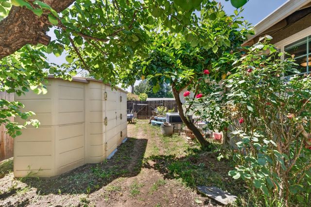 7200 Maretha St, Citrus Heights, CA 95610