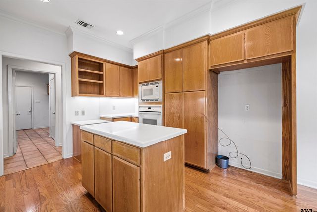 3606 Trailwood, Tyler, TX 75707