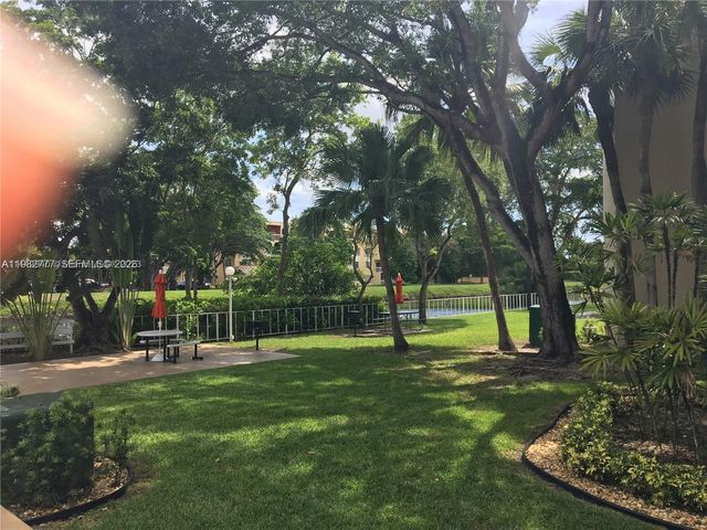 7765 SW 86th St F2-208, Miami, FL 33143