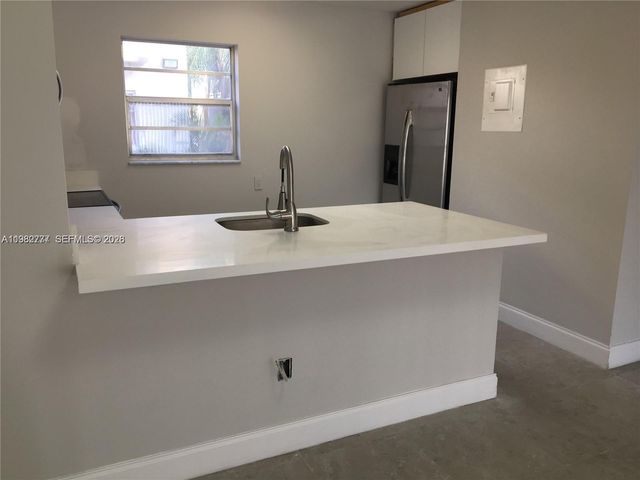 7765 SW 86th St F2-208, Miami, FL 33143