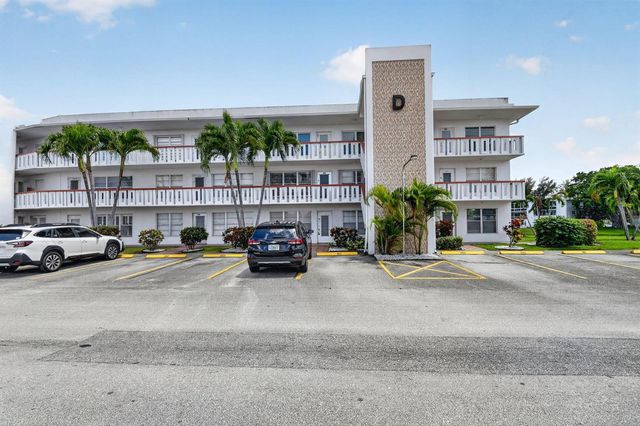 202 Wellington D, West Palm Beach, FL 33417