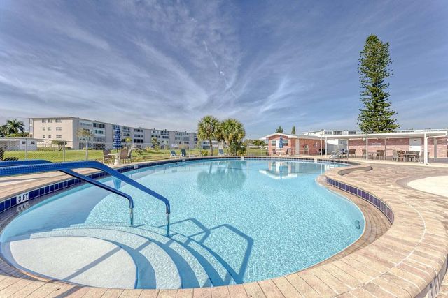 202 Wellington D, West Palm Beach, FL 33417