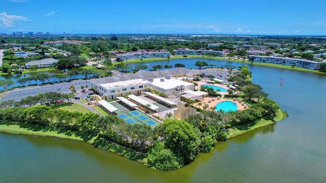202 Wellington D, West Palm Beach, FL 33417