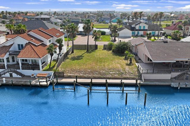 393 Mustang Blvd, Port Aransas, TX 78373