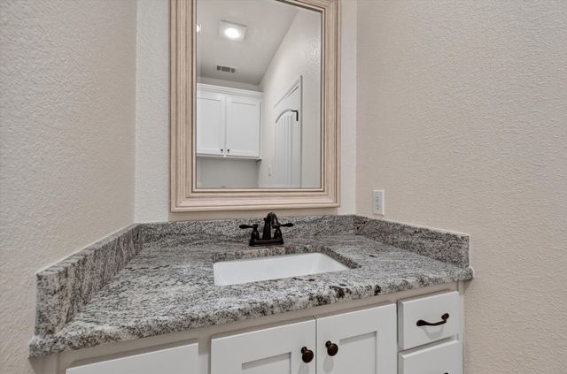 6660 County Road 319, Alvarado, TX 76009