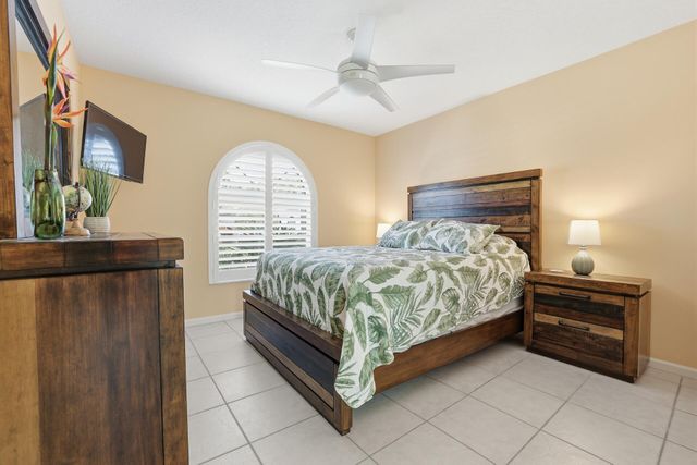 5056 Ventura Drive, Delray Beach, FL 33484