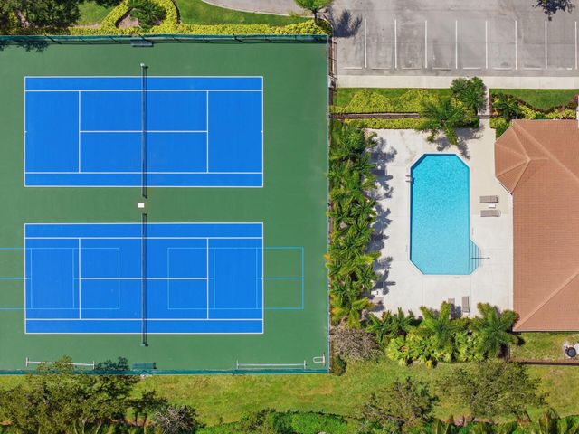 5056 Ventura Drive, Delray Beach, FL 33484