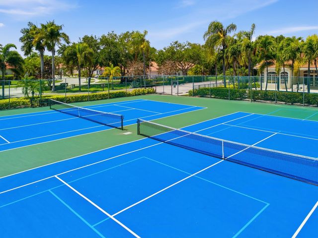 5056 Ventura Drive, Delray Beach, FL 33484