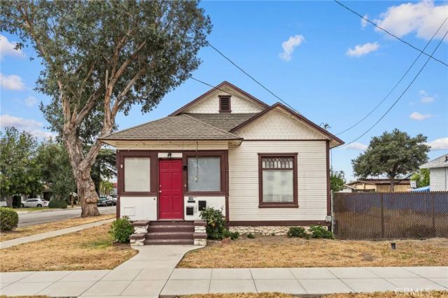 594 E 9th, Upland, CA 91786