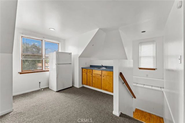 594 E 9th, Upland, CA 91786