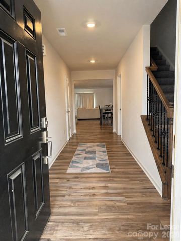 10227 Chatham Run Lane, Charlotte, NC 28262