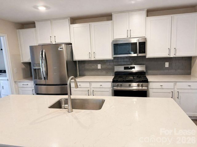 10227 Chatham Run Lane, Charlotte, NC 28262