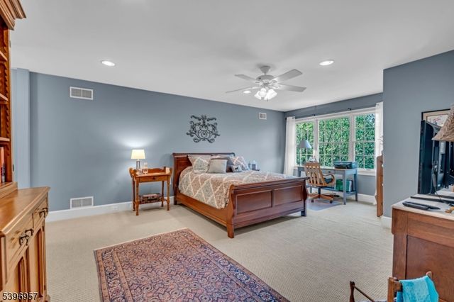 41 Dickinson Rd, Bernards Twp., NJ 07920