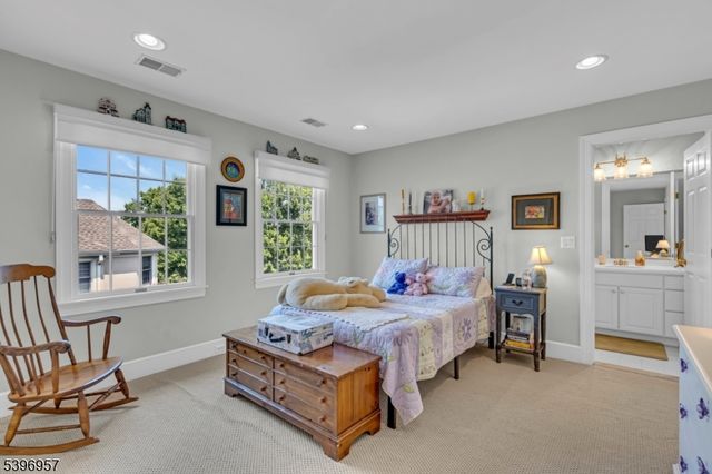 41 Dickinson Rd, Bernards Twp., NJ 07920