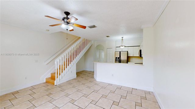 2221 SE 26th Ln, Homestead, FL 33035