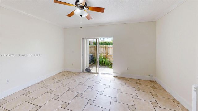 2221 SE 26th Ln, Homestead, FL 33035