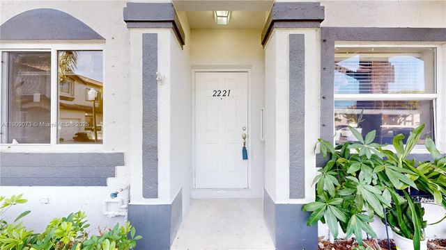 2221 SE 26th Ln, Homestead, FL 33035