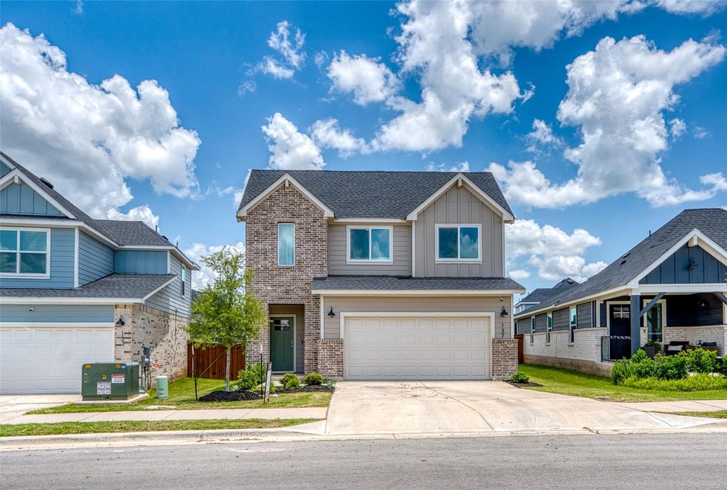 137 Standing Rock LN, Marble Falls, TX 78654