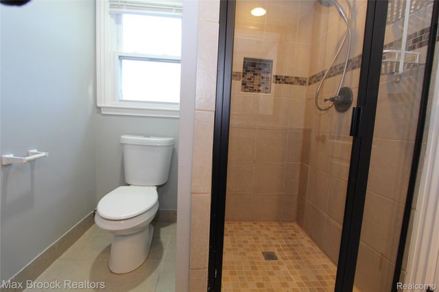 30024 Beacontree Street, Farmington, MI 48331