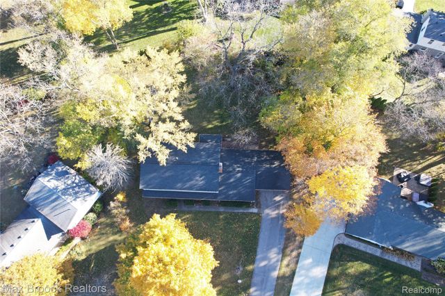 30024 Beacontree Street, Farmington, MI 48331