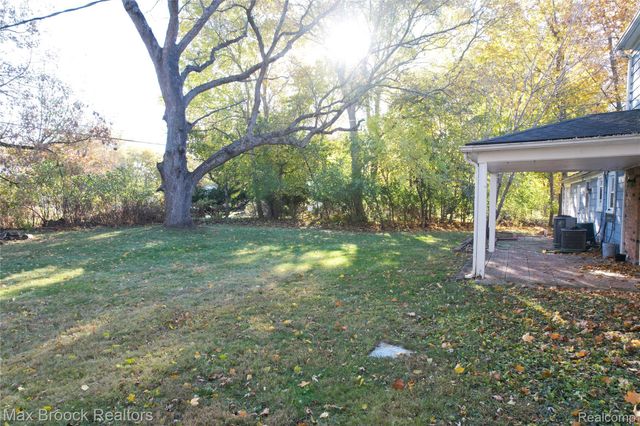 30024 Beacontree Street, Farmington, MI 48331