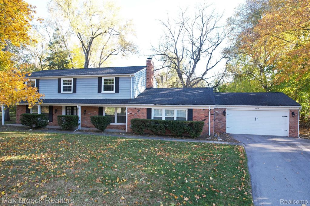30024 Beacontree Street, Farmington, MI 48331