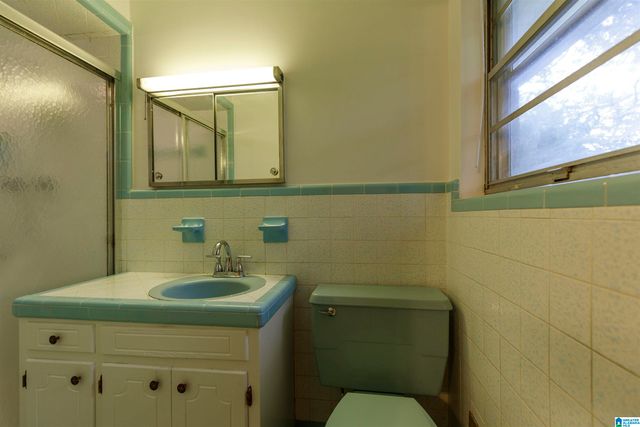 1004 NORMANDALE CIRCLE, Bessemer, AL 35023