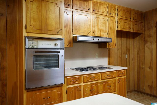 1004 NORMANDALE CIRCLE, Bessemer, AL 35023