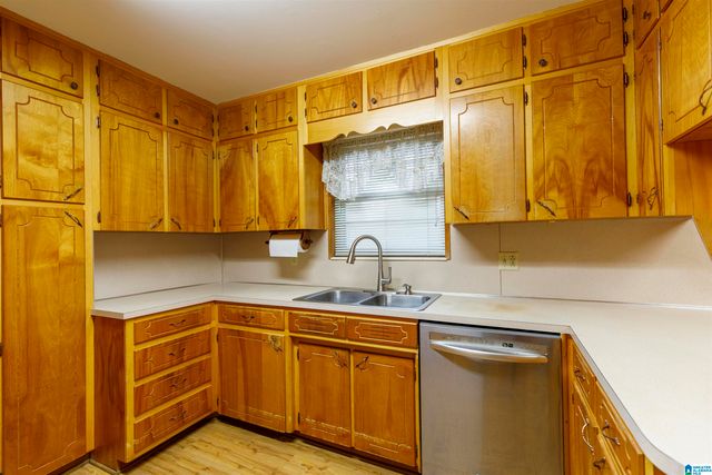 1004 NORMANDALE CIRCLE, Bessemer, AL 35023