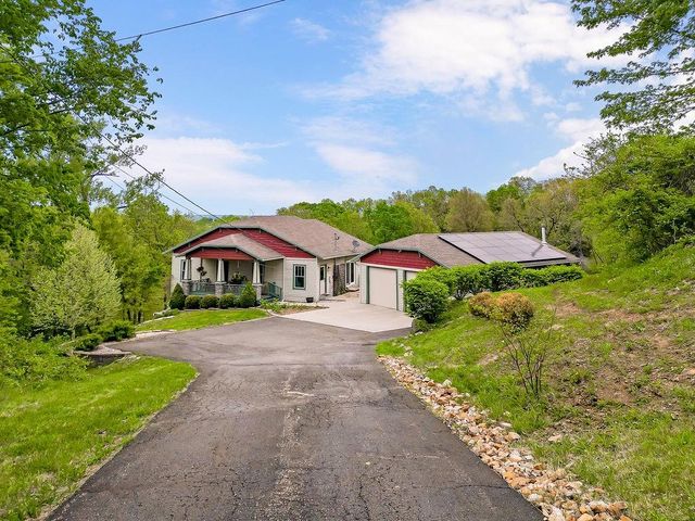 5390 Dodson Avenue, Kansas City, KS 66106