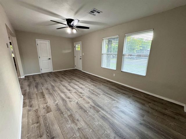 708 N Christine Drive, Midwest City, OK 73130
