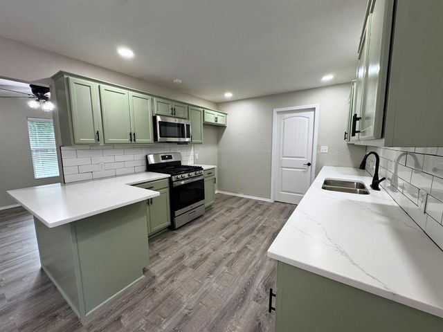 708 N Christine Drive, Midwest City, OK 73130