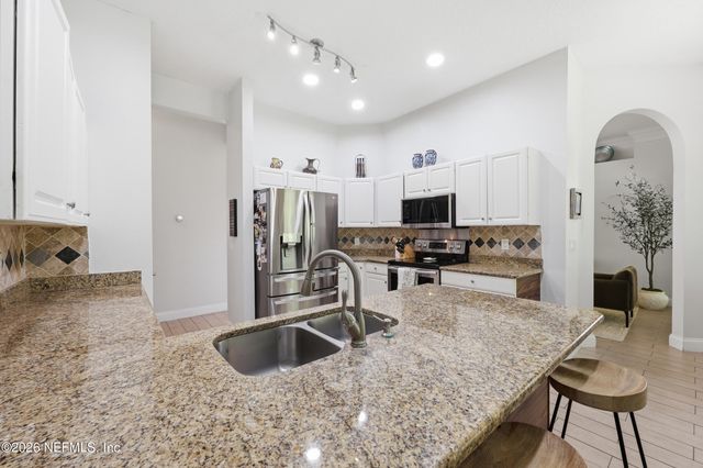 10385 WALDEN GLEN Court, Jacksonville, FL 32256