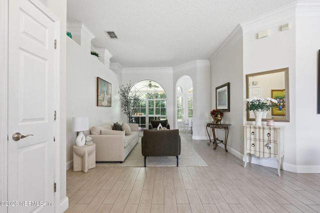 10385 WALDEN GLEN Court, Jacksonville, FL 32256