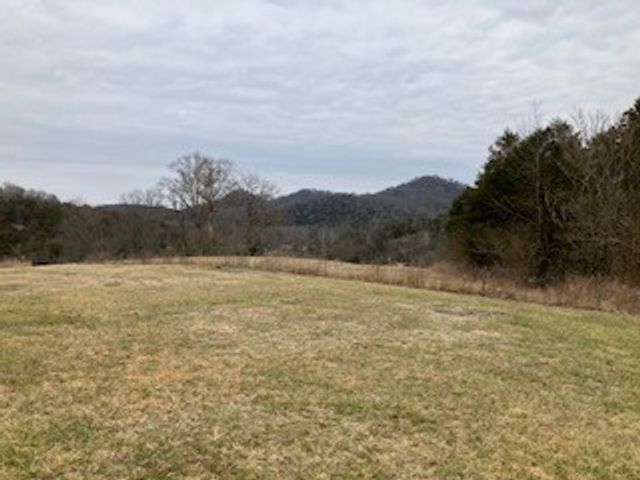 260 Enigma Rd, Chestnut Mound, TN 38552