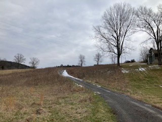 260 Enigma Rd, Chestnut Mound, TN 38552