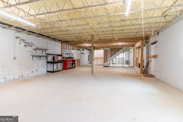 938 Swan Lake Road, Stockbridge, GA 30281