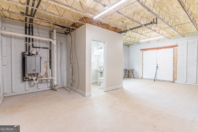 938 Swan Lake Road, Stockbridge, GA 30281