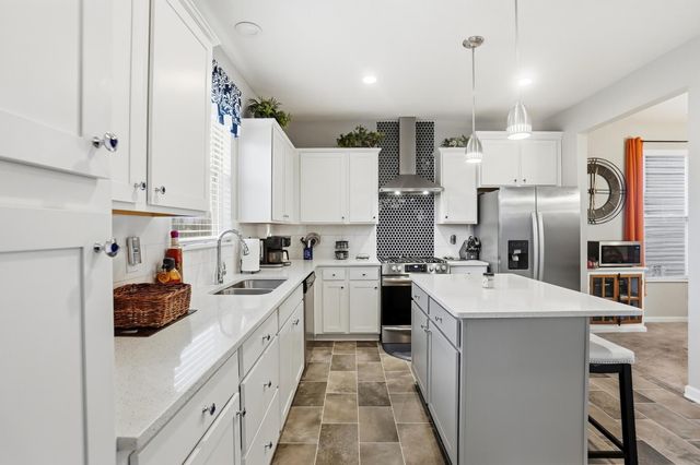 5665 Branchville Drive, Canal Winchester, OH 43110