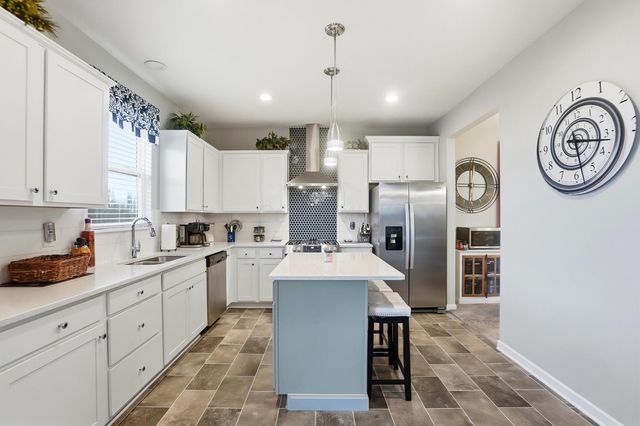 5665 Branchville Drive, Canal Winchester, OH 43110