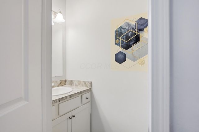 5665 Branchville Drive, Canal Winchester, OH 43110