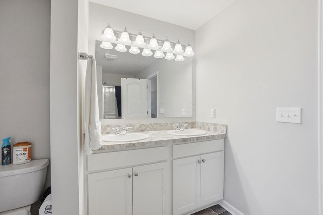 5665 Branchville Drive, Canal Winchester, OH 43110