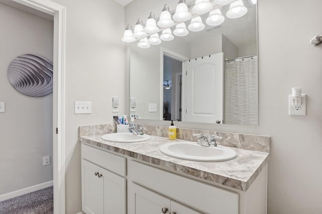 5665 Branchville Drive, Canal Winchester, OH 43110