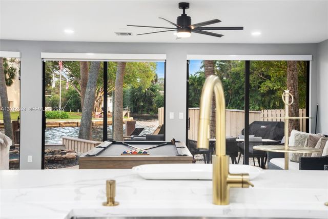 1030 SW 14th Terrace, Fort Lauderdale, FL 33312