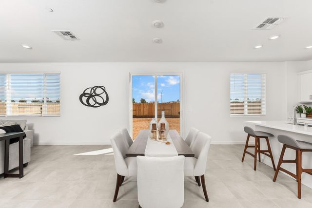 7585 Sachet Way, Sacramento, CA 95829