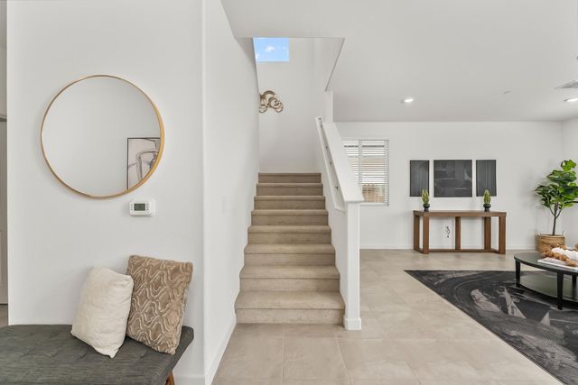 7585 Sachet Way, Sacramento, CA 95829