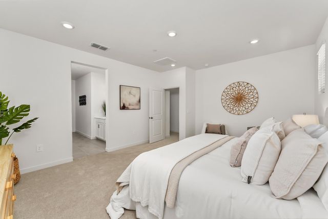 7585 Sachet Way, Sacramento, CA 95829