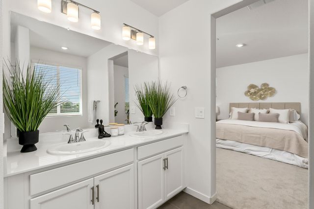 7585 Sachet Way, Sacramento, CA 95829