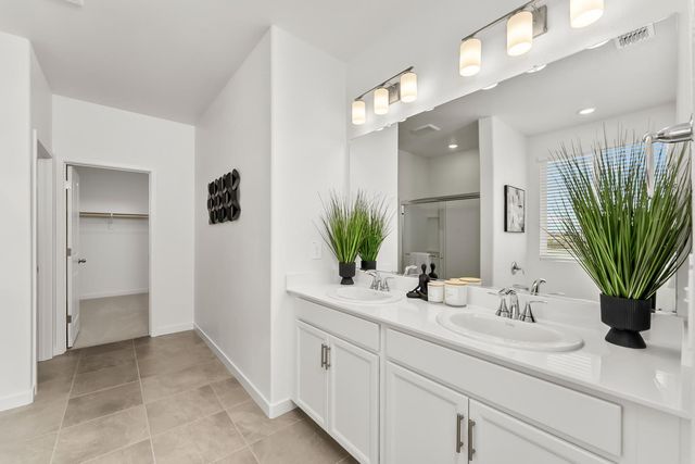 7585 Sachet Way, Sacramento, CA 95829